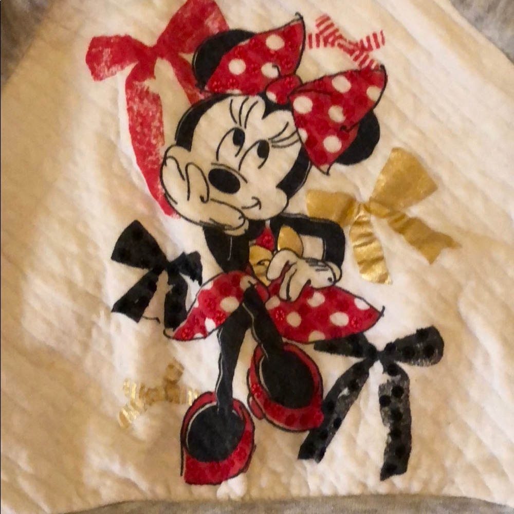 Minnie Mouse sweater