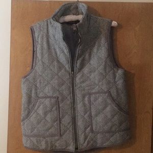 Herribone gray and White vest size L
