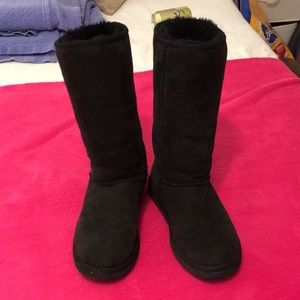 Black Tall Uggs!