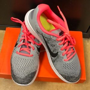 Girls Nike Free RN