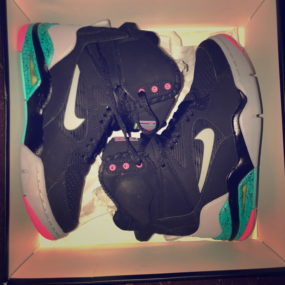 Nike Command Force. Worn once!!! Still in box.