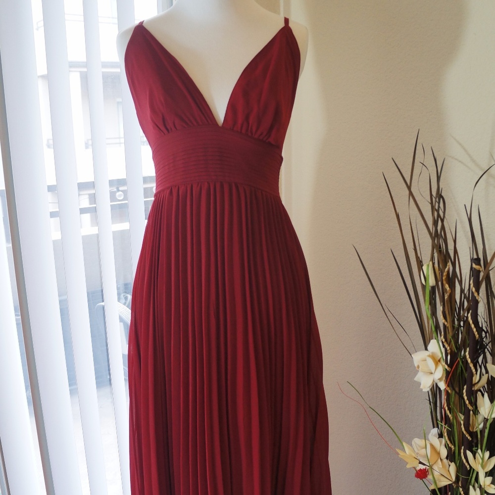Elegant Red Wine Lulu's MAxi dress