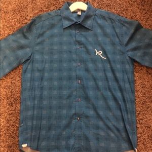 Short sleeve button down