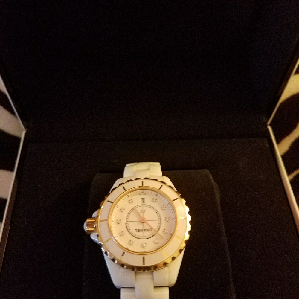 Chanel watch brand new in box