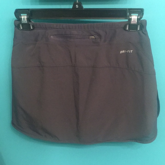 Nike Golf/tennis skirt - Picture 2 of 4