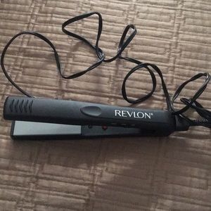 black Revlon hair straightener