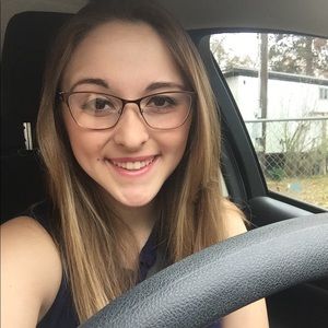 Meet your Posher, Tiffany