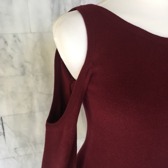 NEW Plenty by Tracy Reese Cold Shoulder Sweater - Picture 4 of 8