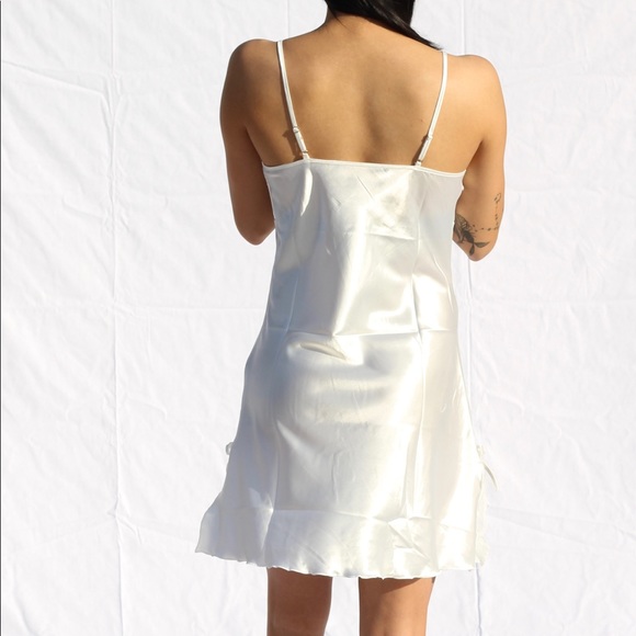 Selena Gomez style LA BAMBA SPORT White Satin Slip - Picture 5 of 7