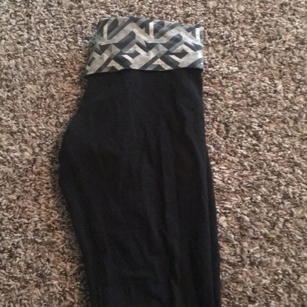 plain black leggings