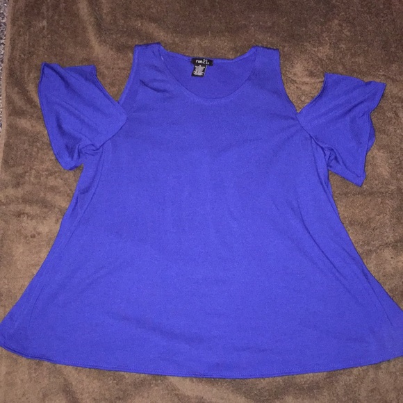 Rue21 Tops - Blue cold shoulder top
