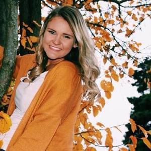 Meet your Posher, Lexie