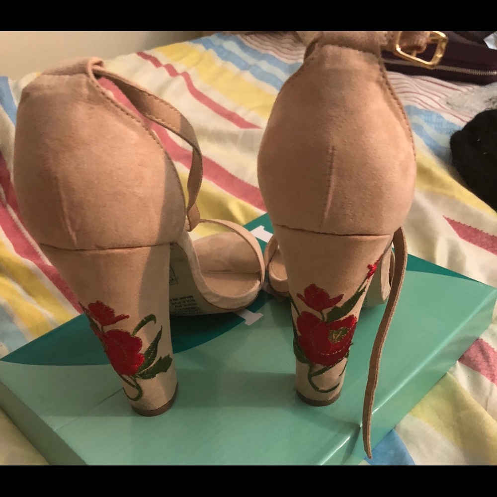 Heels sandals
