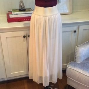 Classy Feminine Cream Skirt