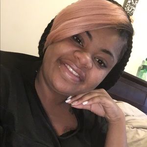 Meet your Posher, Donneca