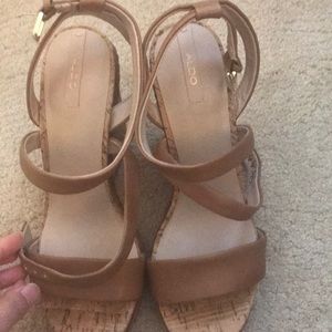 Aldo wedges