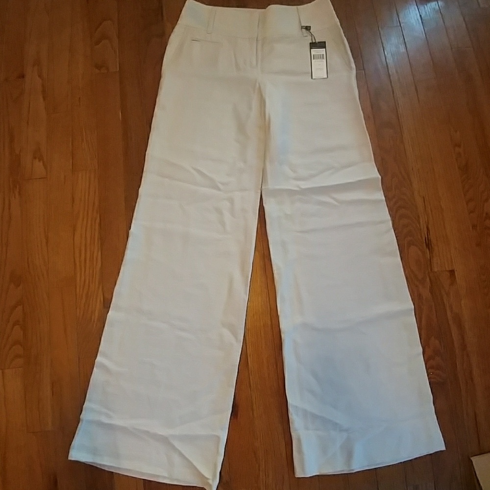 Wide leg pants..BCBG..NWT
