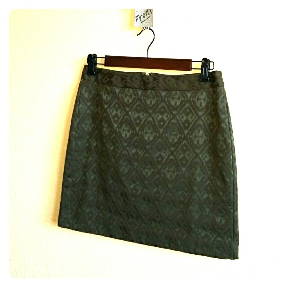 Banana Republic, Mini skirt