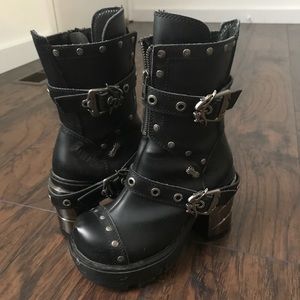 Demonia Sprite-201 boots