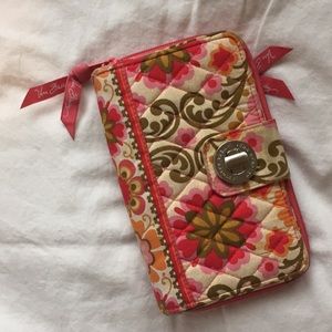 Vera Bradley RFID turnlock wallet