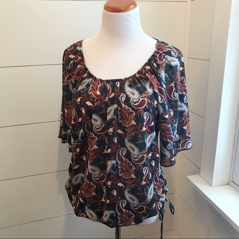(A) Motherhood Maternity top, size Medium
