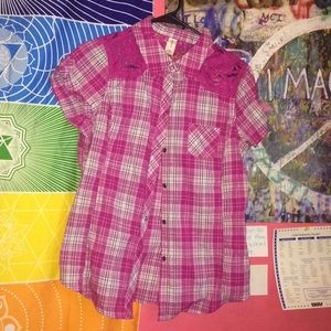Pink/red button up