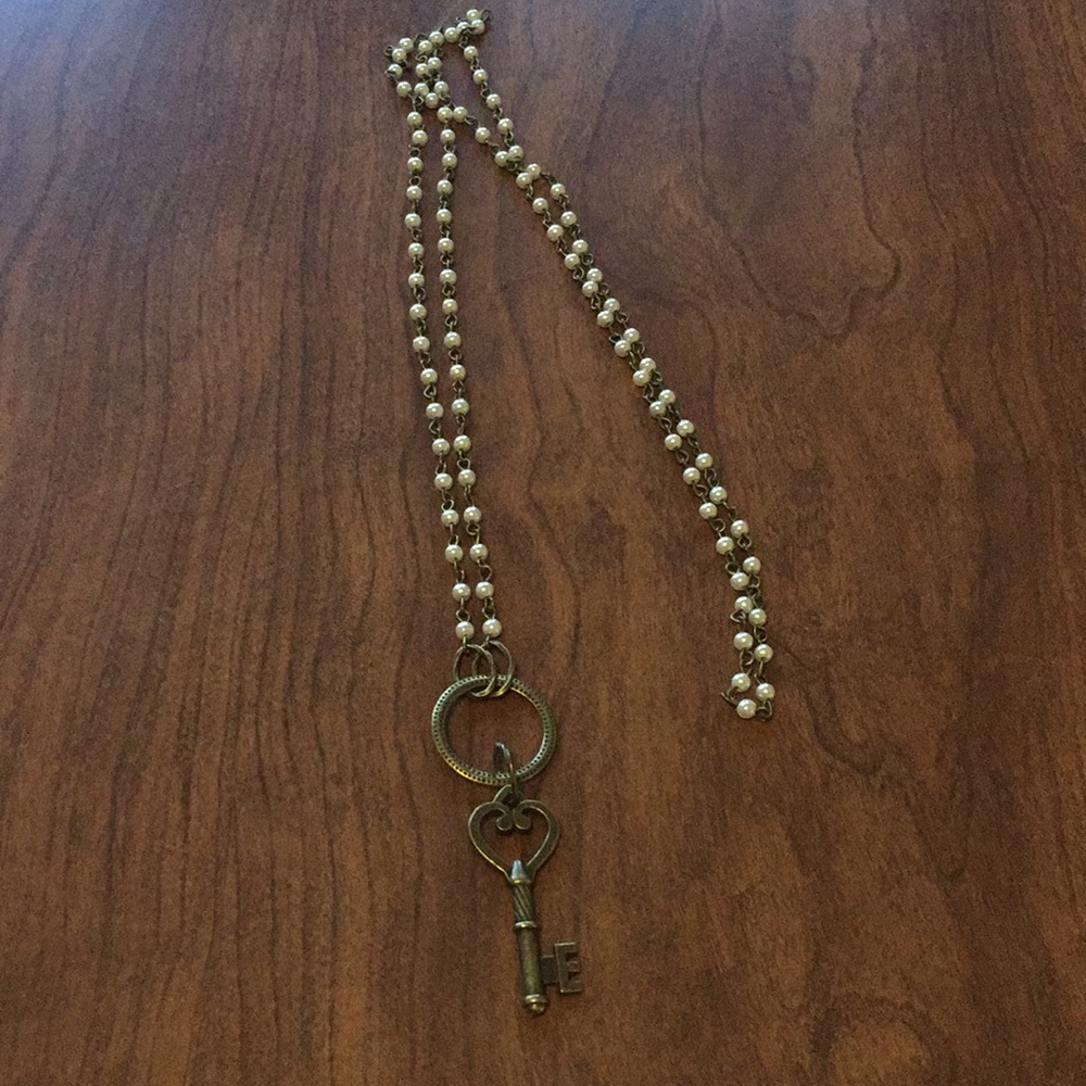 Long key necklace