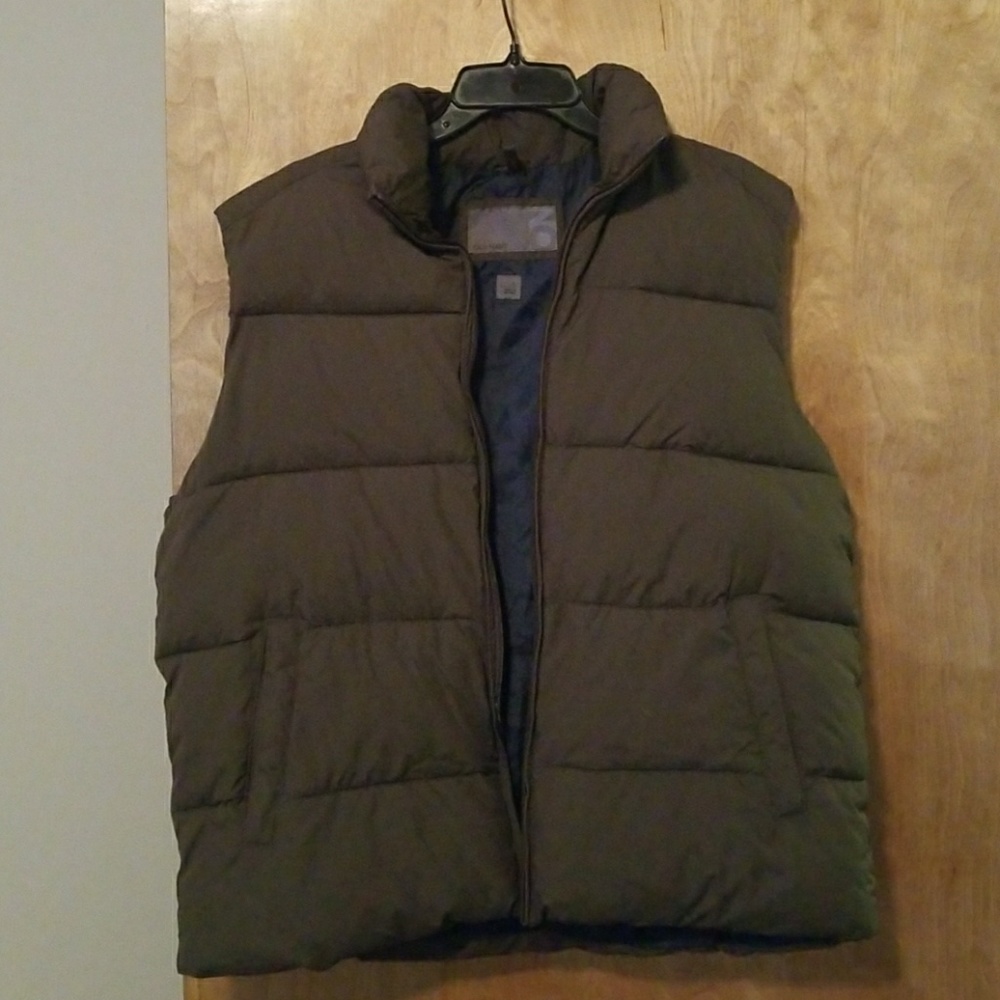 Sz L Old Navy Bubble Vest