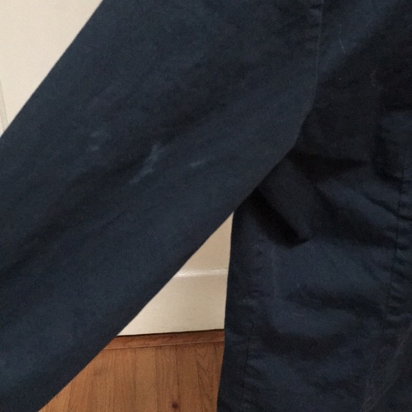 Button Down Stretch - Picture 4 of 4