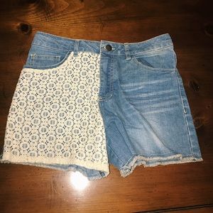 Free w bundle High waisted Shorts