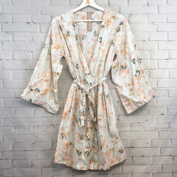 Plum Pretty Sugar Other - PLUM PRETTY SUGAR Floral Cotton Robe
