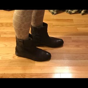 Frye Anna Shortie Boots