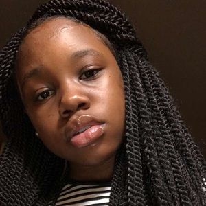 Meet your Posher, Jakayla