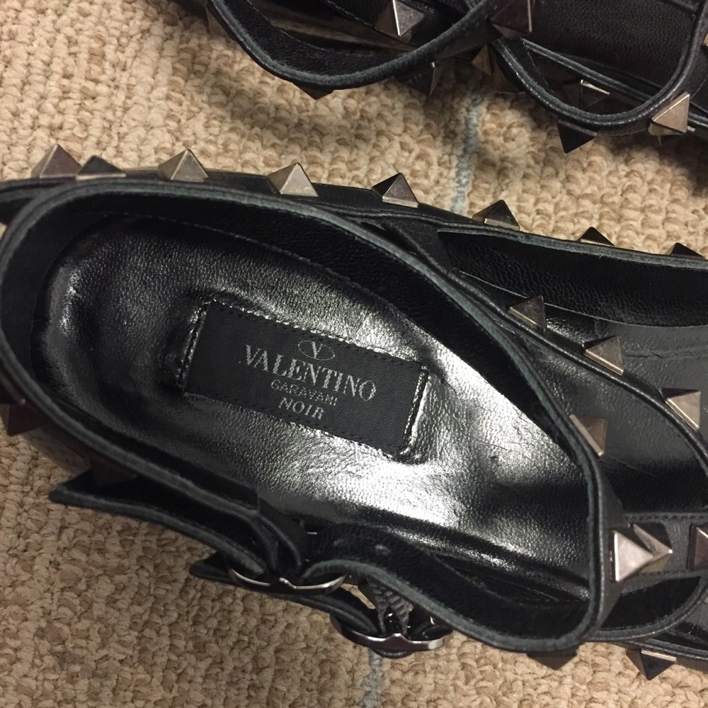 SOLD Valentino Rockstud T-Strap Flats 41.5 - Picture 3 of 8