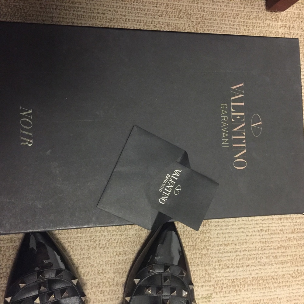 SOLD Valentino Rockstud T-Strap Flats 41.5 - Picture 6 of 8