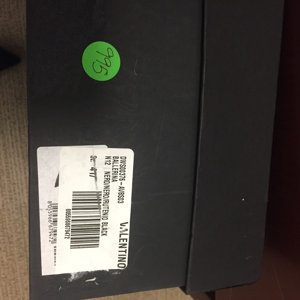 SOLD Valentino Rockstud T-Strap Flats 41.5 - Picture 8 of 8