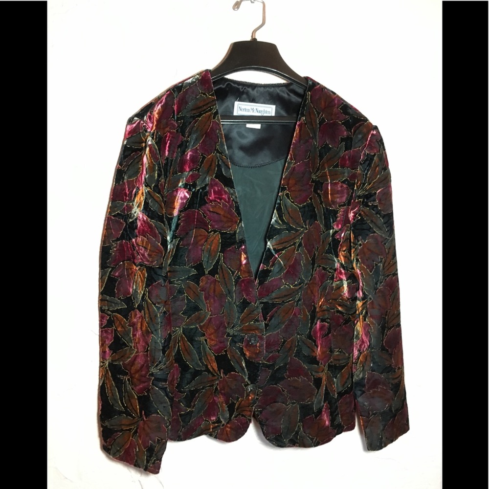 Beautiful Unique Norton McNaughton Blazer