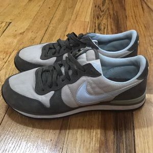 Gently worn nikes