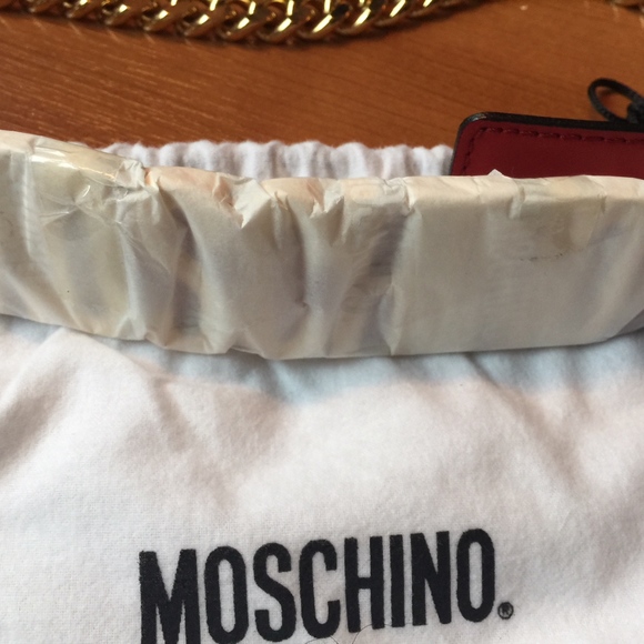 New Moschino 30th Anniversary Gold Chain Belt - Picture 4 of 6