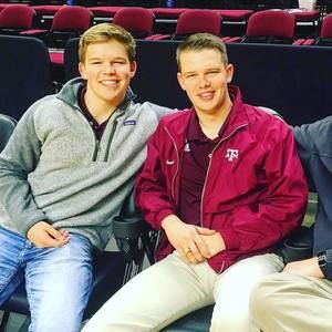 Meet your Posher, Alex