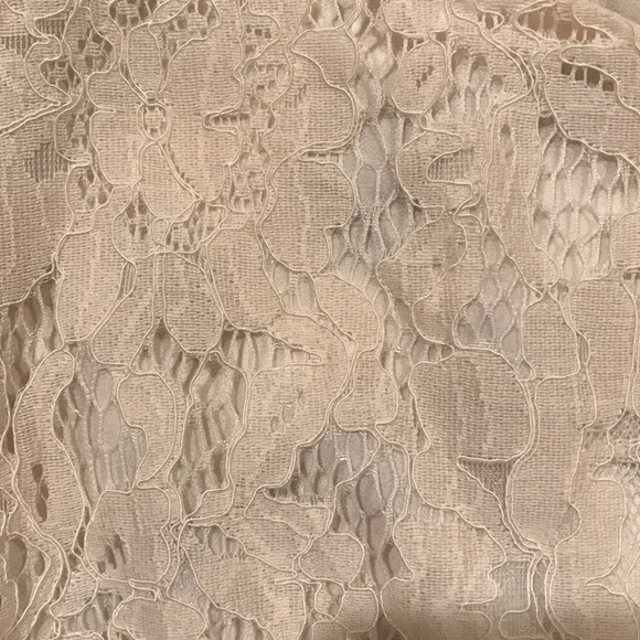 Cream lace blouse - Picture 2 of 6