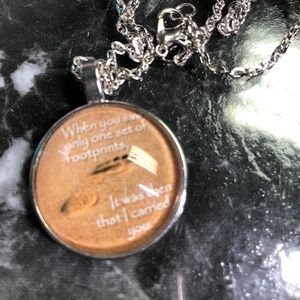 Charm Pendent Necklace