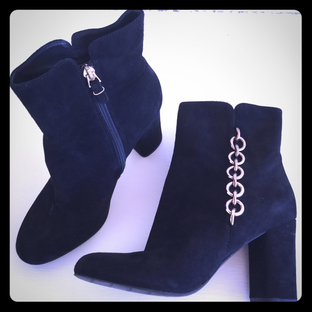 Via Spiga suede ankle boots