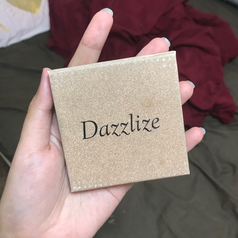 Dazzlize glitter