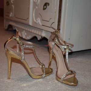 Jessica Simpson Gold Heels