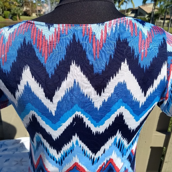 EXQUISITE SEMI SHEER TOP by AGENDA SIZE SMALL - Picture 4 of 6