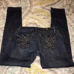 Boutique Bedazzled Skinny Jeans Size 7