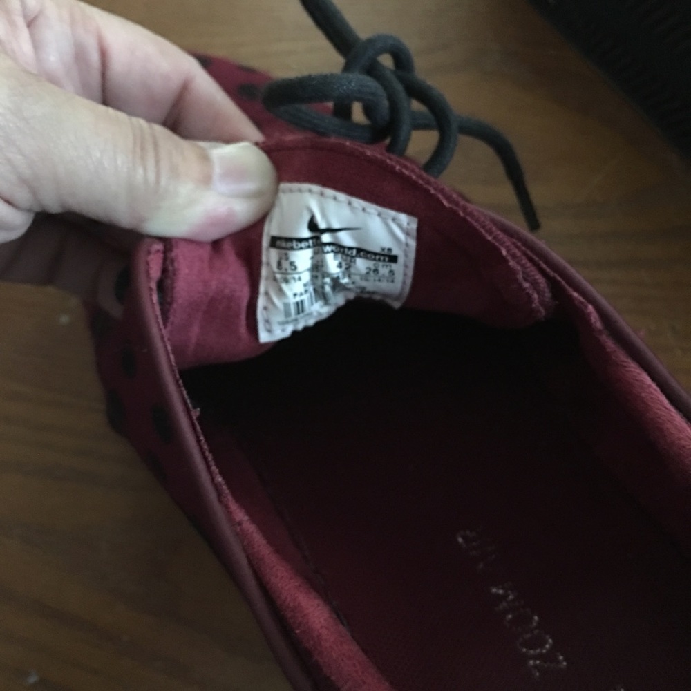 Vans - Picture 2 of 5