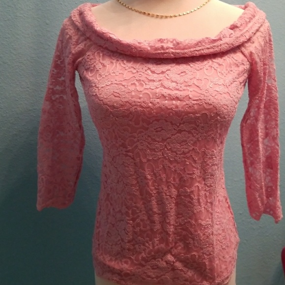 Moda International lace top. Small - Picture 1 of 2