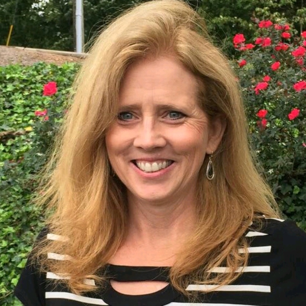 Meet your Posher, Stephany